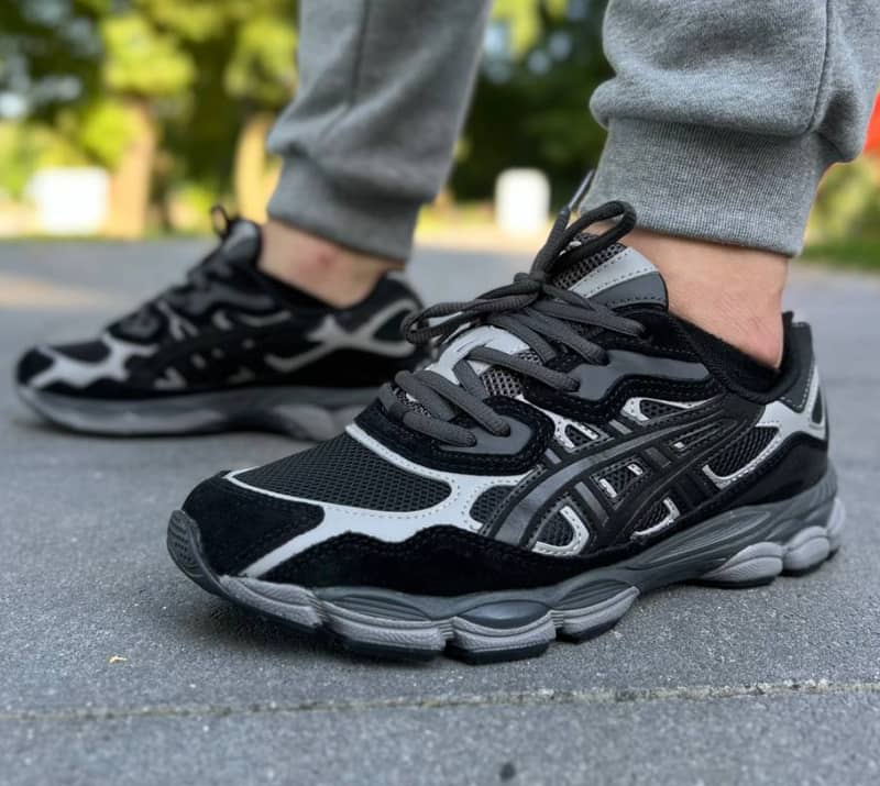 asics 04 - Image 3